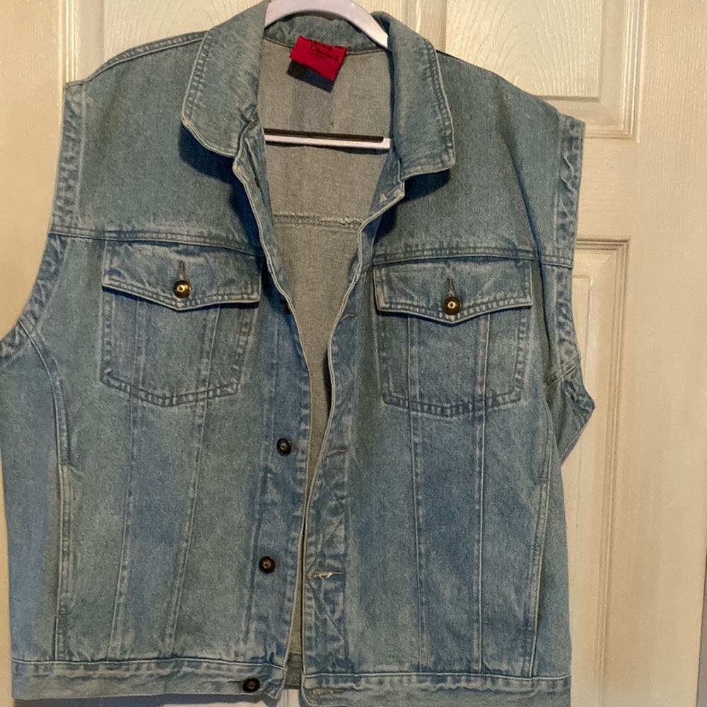 Carol’s corner men’s denim vest 3 XL